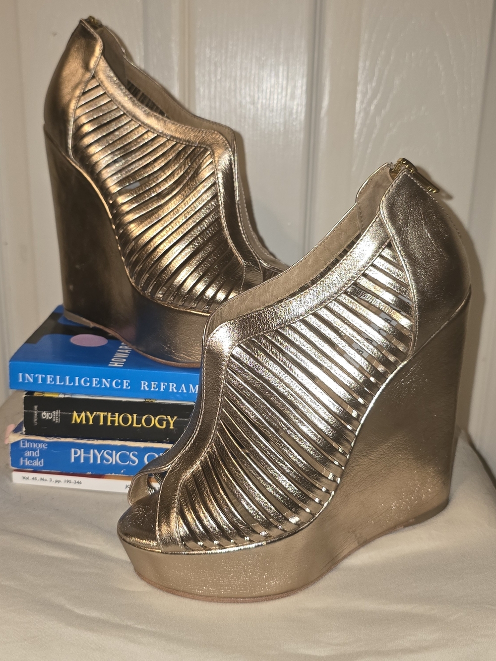 Steve Madden Size 6 Metallic Gold Cutout Platform Wedge Heels Peep Toe
